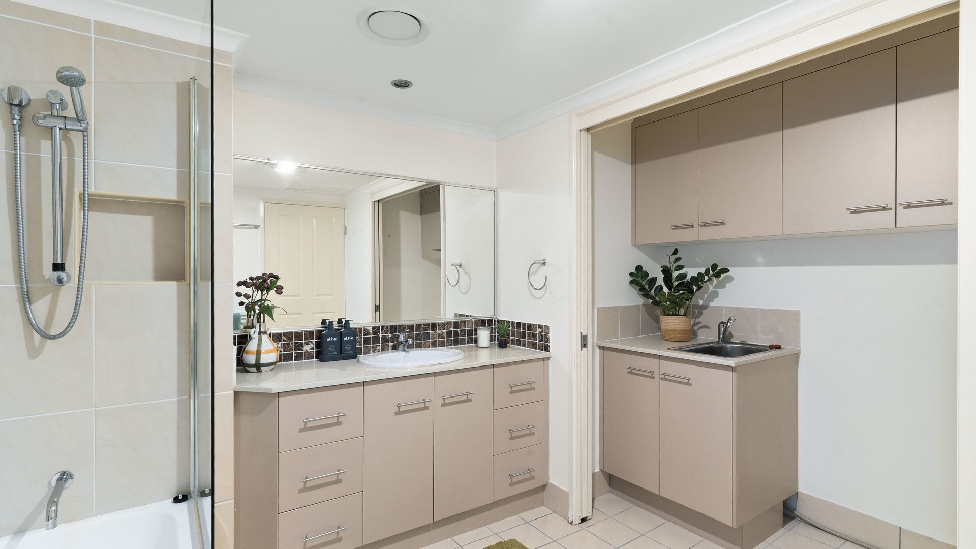 Sold - 6 Victoria Parade - New Property in Rockhampton City - Real Estate by Michael Millers