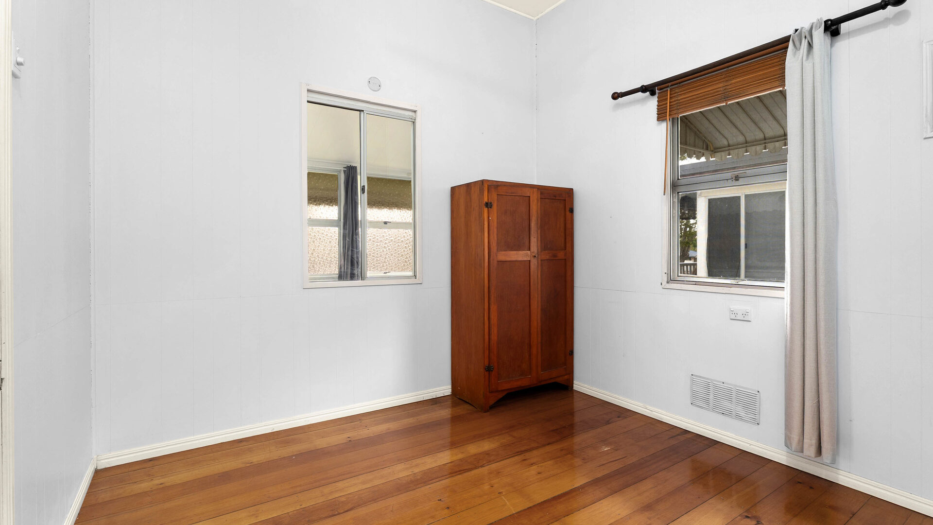 For Sale - 435 Campbell Street - New Property in Depot Hill - Real Estate by Michael Millers